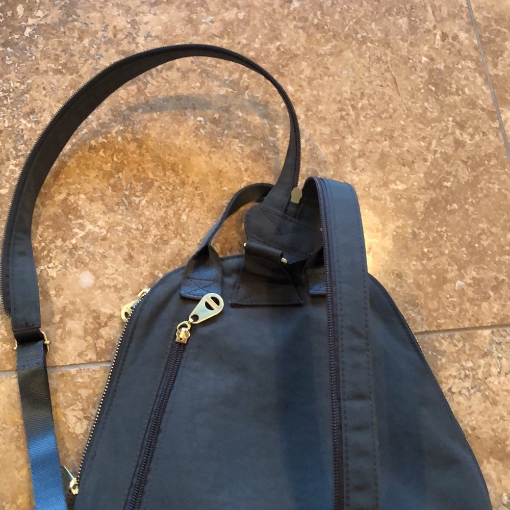 Baggallini Medium Backpack - image 3